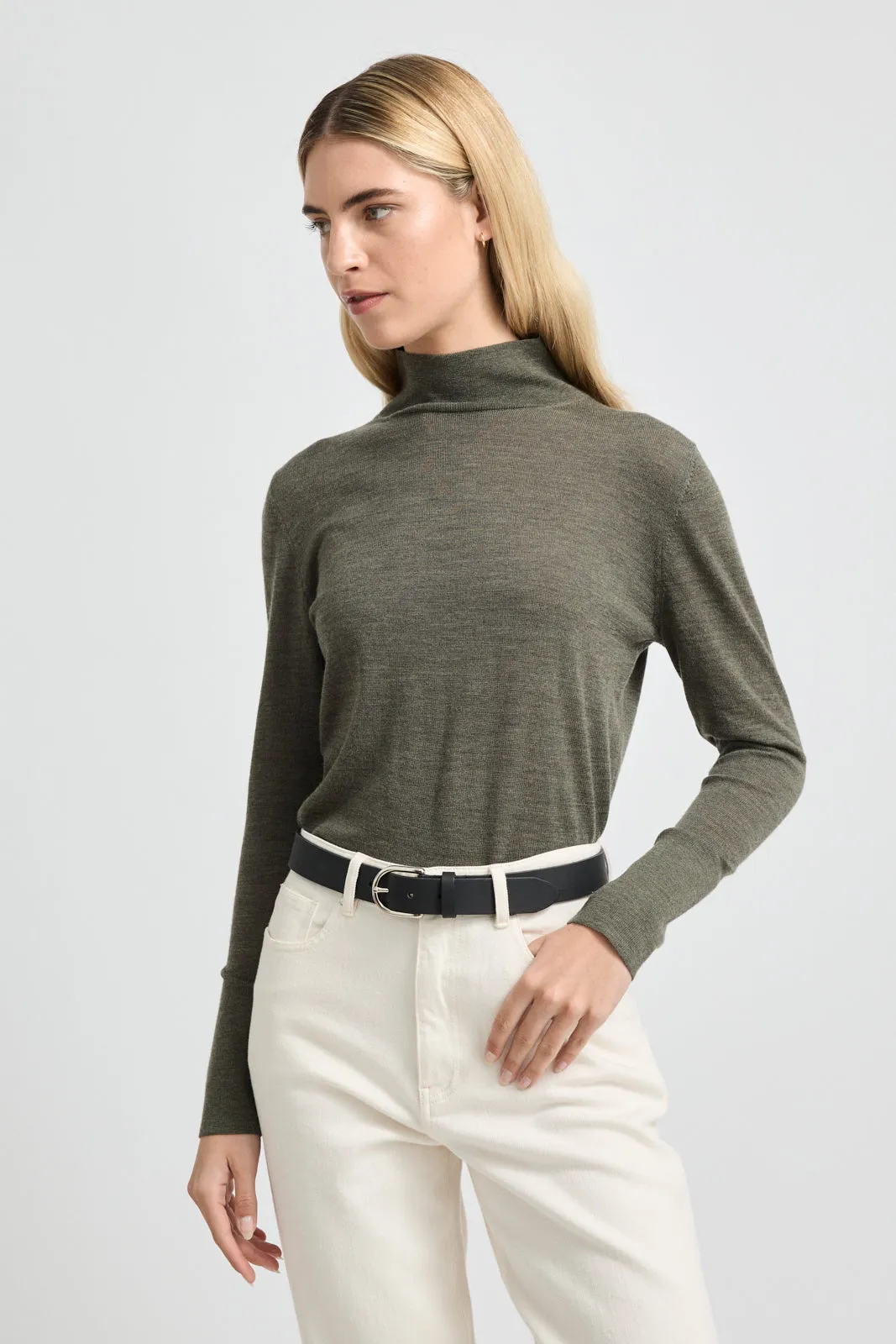 FINE MERINO FUNNEL