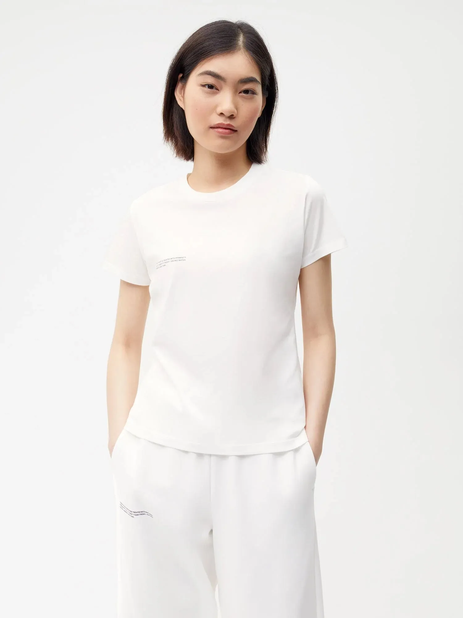 Organic Cotton Lightweight Fitted T-shirt—off-white